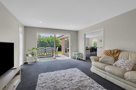 Photo of property in 5 Highworth Crescent, Rolleston, 7615