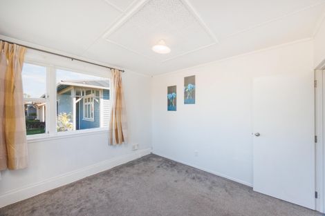 Photo of property in 21 Edgeware Road, Palmerston North, 4410