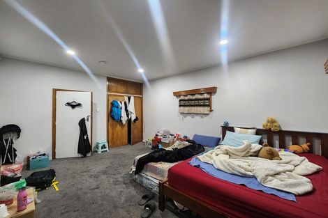 Photo of property in 13 Great South Road, Papatoetoe, Auckland, 2025