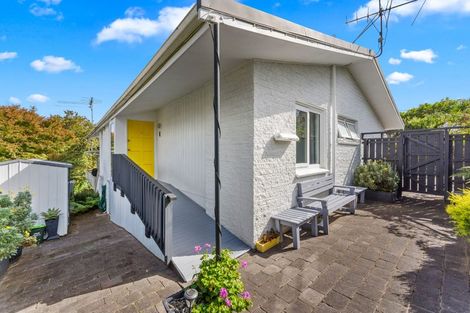 Photo of property in 1/4a Dallinghoe Crescent, Milford, Auckland, 0620