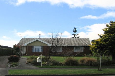 Photo of property in 20 Nimmo Avenue, Waikanae, 5036