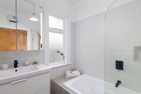 Photo of property in 10 Frankleigh Street, Somerfield, Christchurch, 8024