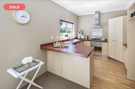 Photo of property in 6 Chippenham Grove, Churton Park, Wellington, 6037