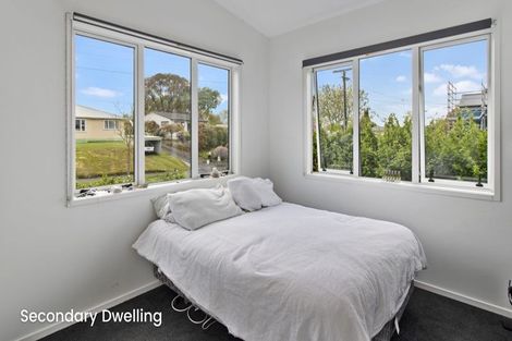 Photo of property in 1 Michael Avenue, Dinsdale, Hamilton, 3204