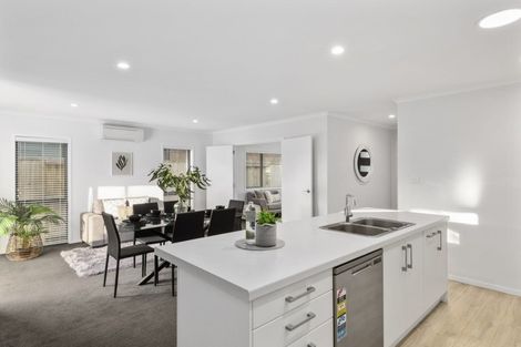 Photo of property in 48 Marion Crescent, Papamoa Beach, Papamoa, 3118