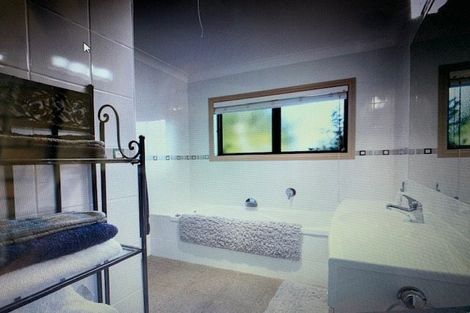 Photo of property in 80 Koutunui Road, Athenree, Katikati, 3177