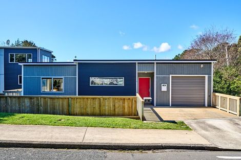 Photo of property in 3a Chester Road, Tawa, Wellington, 5028