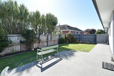 Photo of property in 2/62 Vivian Street, Burwood, Christchurch, 8083