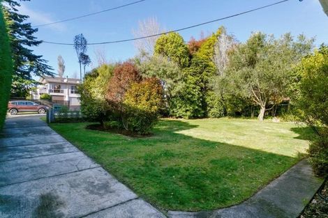 Photo of property in 17 Kereru Street, Two Mile Bay, Taupo, 3330