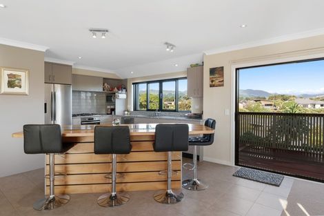 Photo of property in 25 Pateke Way, Paraparaumu Beach, Paraparaumu, 5032