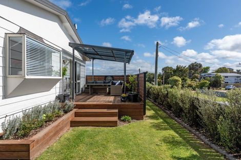Photo of property in 37 Sunset Street, Hilltop, Taupo, 3330