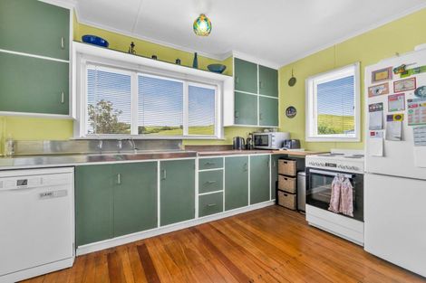 Photo of property in 225 Bridge Street, Eltham, 4322