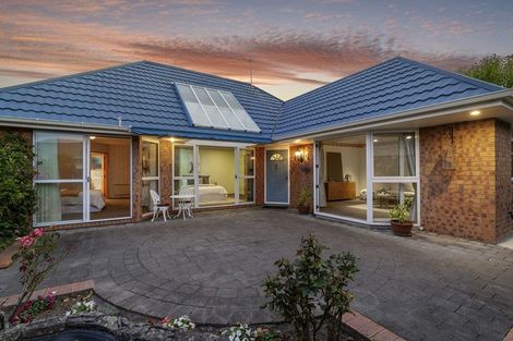 Photo of property in 3c Memorial Avenue, Ilam, Christchurch, 8053