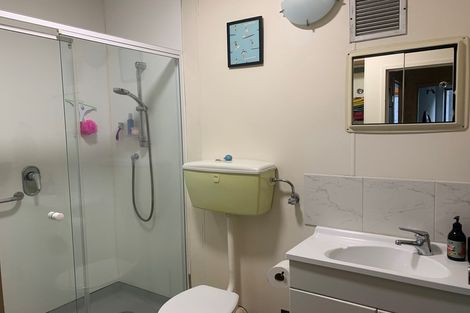 Photo of property in Hobson Court Flats, 42/70u Hobson Street, Thorndon, Wellington, 6011