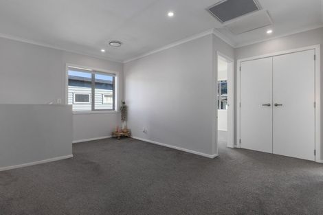 Photo of property in 34 Bluff Road, Kenepuru, Porirua, 5022