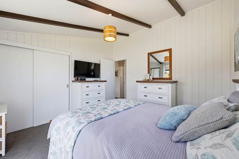 Photo of property in 6 Vela Place, Clarks Beach, 2122