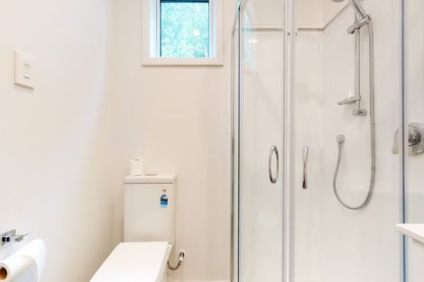 Photo of property in 5 Ranelagh Terrace, Karori, Wellington, 6012