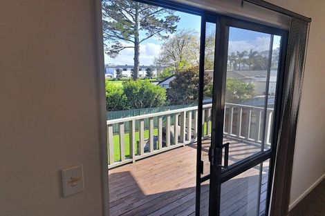 Photo of property in 26 Oakmont Place, Wattle Downs, Auckland, 2103