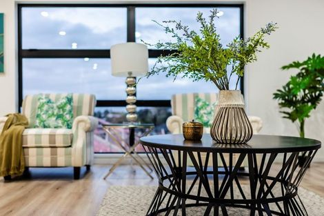 Photo of property in 11 Tawapou Close, Massey, 0614