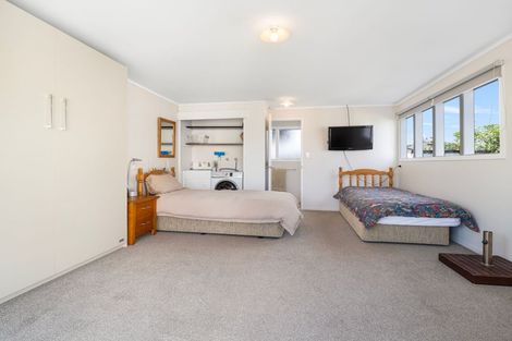 Photo of property in 50 Park Avenue, Waitarere Beach, Levin, 5510