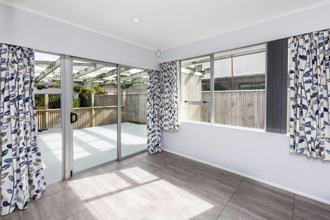 Photo of property in 17 Sunnyview Drive, Brown Owl, Upper Hutt, 5018