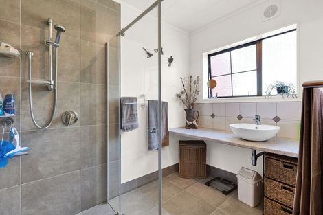 Photo of property in 13 Tuahu Place, Waitara, 4320