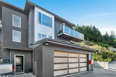 Photo of property in 16b Sainsbury Road, Fernhill, Queenstown, 9300