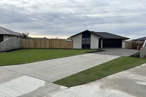 Photo of property in 15 Merino Crescent, Amberley, 7410