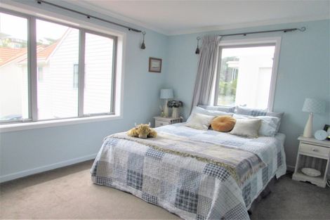 Photo of property in 2/6 The Parade, Island Bay, Wellington, 6023