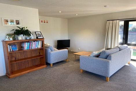 Photo of property in 1/2 Lysander Crescent, Beach Haven, Auckland, 0626