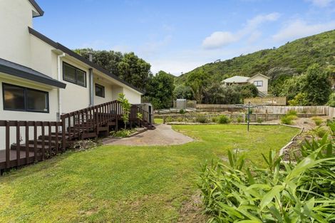 Photo of property in 38 Kakariki Grove, Waikanae, 5036