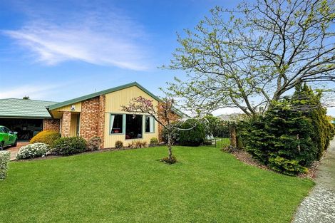 Photo of property in 14 Riegler Place, Belfast, Christchurch, 8051