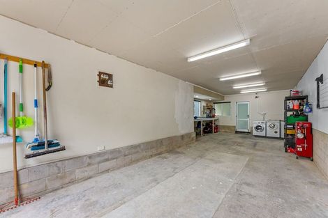 Photo of property in 1/14 Sunward Rise, Glenfield, Auckland, 0629