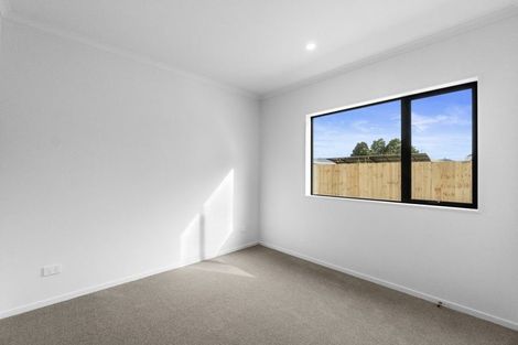 Photo of property in 324u2 Cambridge Road, Hillcrest, Hamilton, 3216