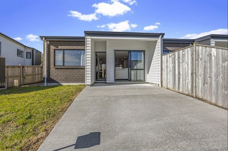 Photo of property in 27a Poruru Close, Papakura, 2110
