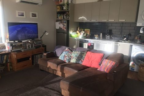 Photo of property in 77 Orangi Kaupapa Road, Northland, Wellington, 6012