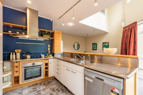 Photo of property in Fernhill Flats, 11/324u The Terrace, Te Aro, Wellington, 6011