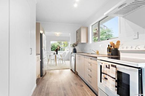 Photo of property in 17 Taioma Crescent, Te Atatu Peninsula, Auckland, 0610