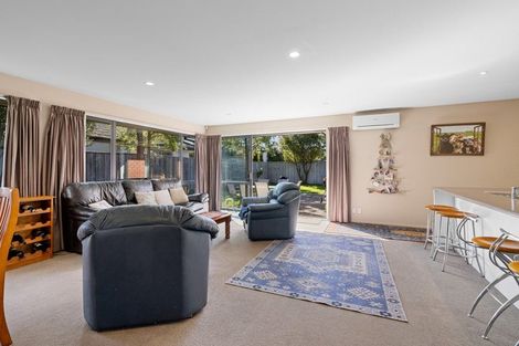 Photo of property in 16 Waimarie Street, Pegasus, 7612