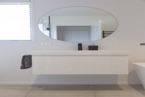 Photo of property in 50 Kings Drive, Wanaka, 9305