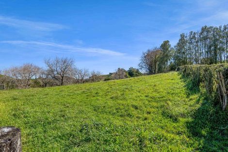 Photo of property in 558 Mangorei Road, Mangorei, New Plymouth, 4371