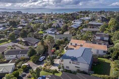 Photo of property in 148 Red Beach Road, Red Beach, 0932