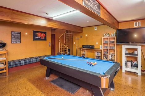 Photo of property in 4 Dunmail Way, Newlands, Wellington, 6037