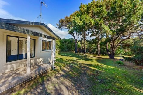 Photo of property in 283 Peka Peka Road, Peka Peka, Waikanae, 5391
