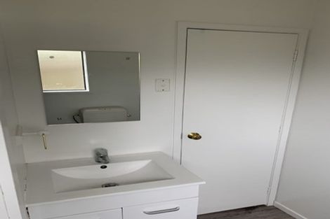 Photo of property in 108 Portage Road, New Lynn, Auckland, 0600