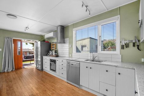 Photo of property in 32 Monaghan Street, Cromwell, 9310