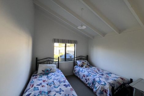 Photo of property in 66 Park Avenue, Waitarere Beach, Levin, 5510