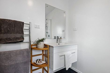 Photo of property in 8 Olearia Lane, Halswell, Christchurch, 8025