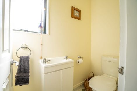 Photo of property in 4 Claverton Grove, Churton Park, Wellington, 6037