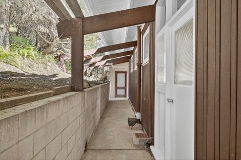 Photo of property in 393 Marine Drive, Charteris Bay, Governors Bay, 8971